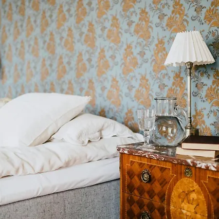 Salaisen Puutarhan Majatalo