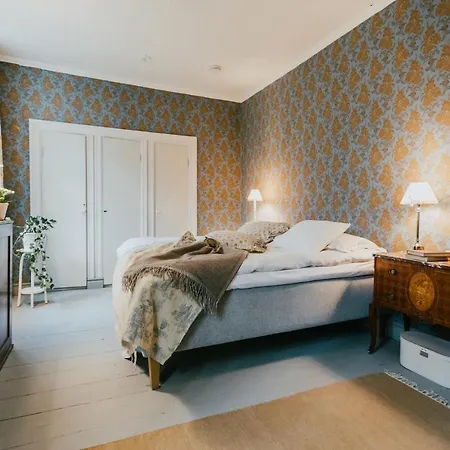 Salaisen Puutarhan Majatalo Gasthof