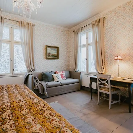 Salaisen Puutarhan Majatalo