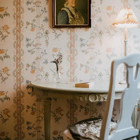 Han/Misafirhane Salaisen Puutarhan Majatalo