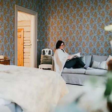 Salaisen Puutarhan Majatalo * Kauhajoki