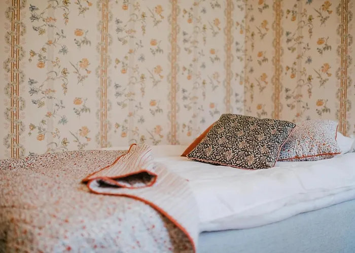 Salaisen Puutarhan Majatalo Mini-hôtel *